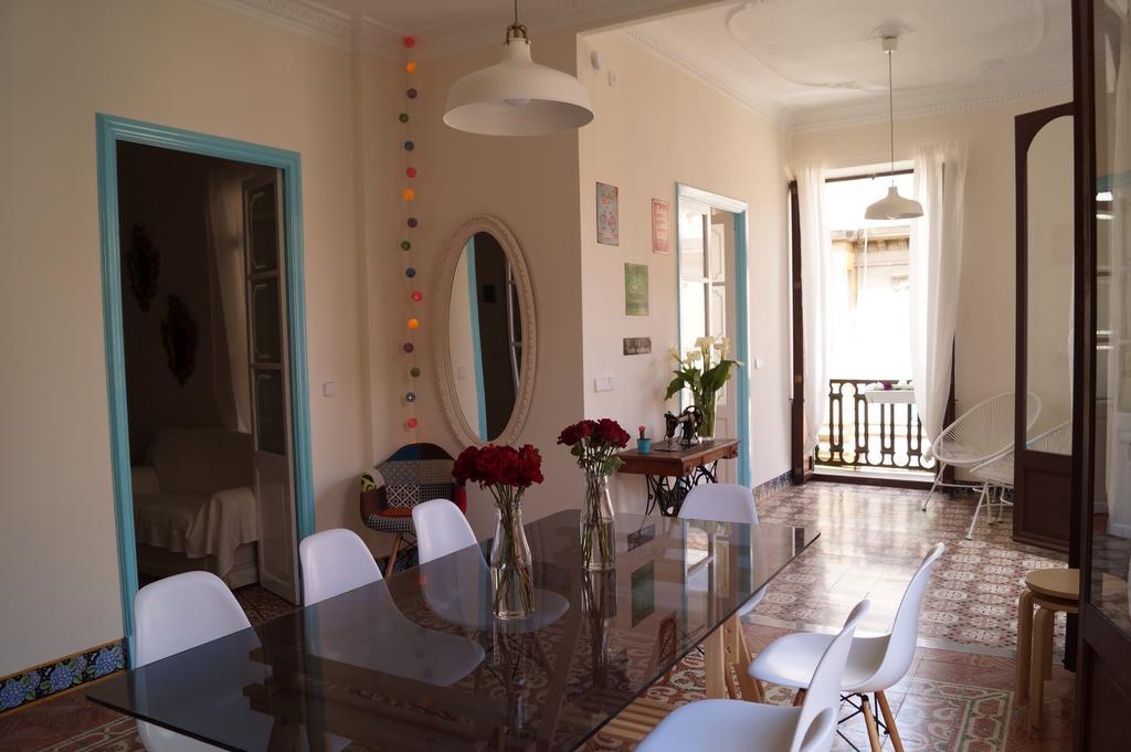 Hostel Pura Vida - Albergue Juvenil ปัลมาเดมายอร์กา ภายนอก รูปภาพ