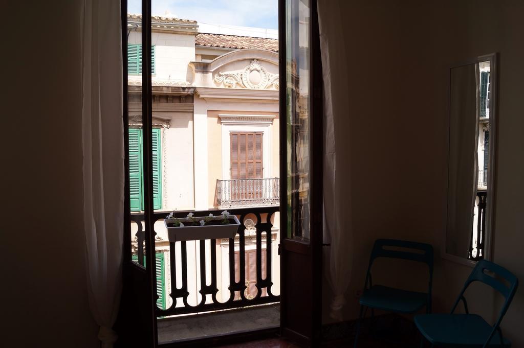 Hostel Pura Vida - Albergue Juvenil ปัลมาเดมายอร์กา ห้อง รูปภาพ